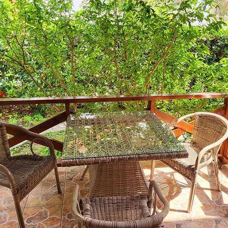 Apartments Maris Garden Petrovac Buitenkant foto